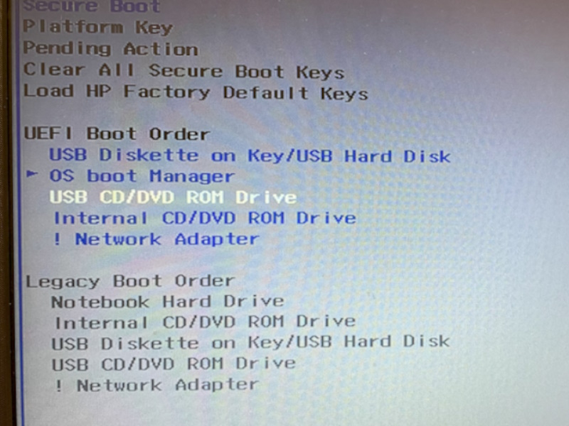 筆者の検証パソコンでBIOS設定を変更する様子